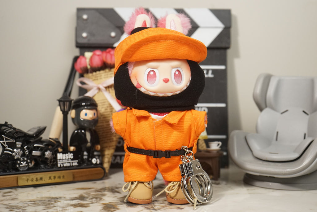 Prison-Chic Style
