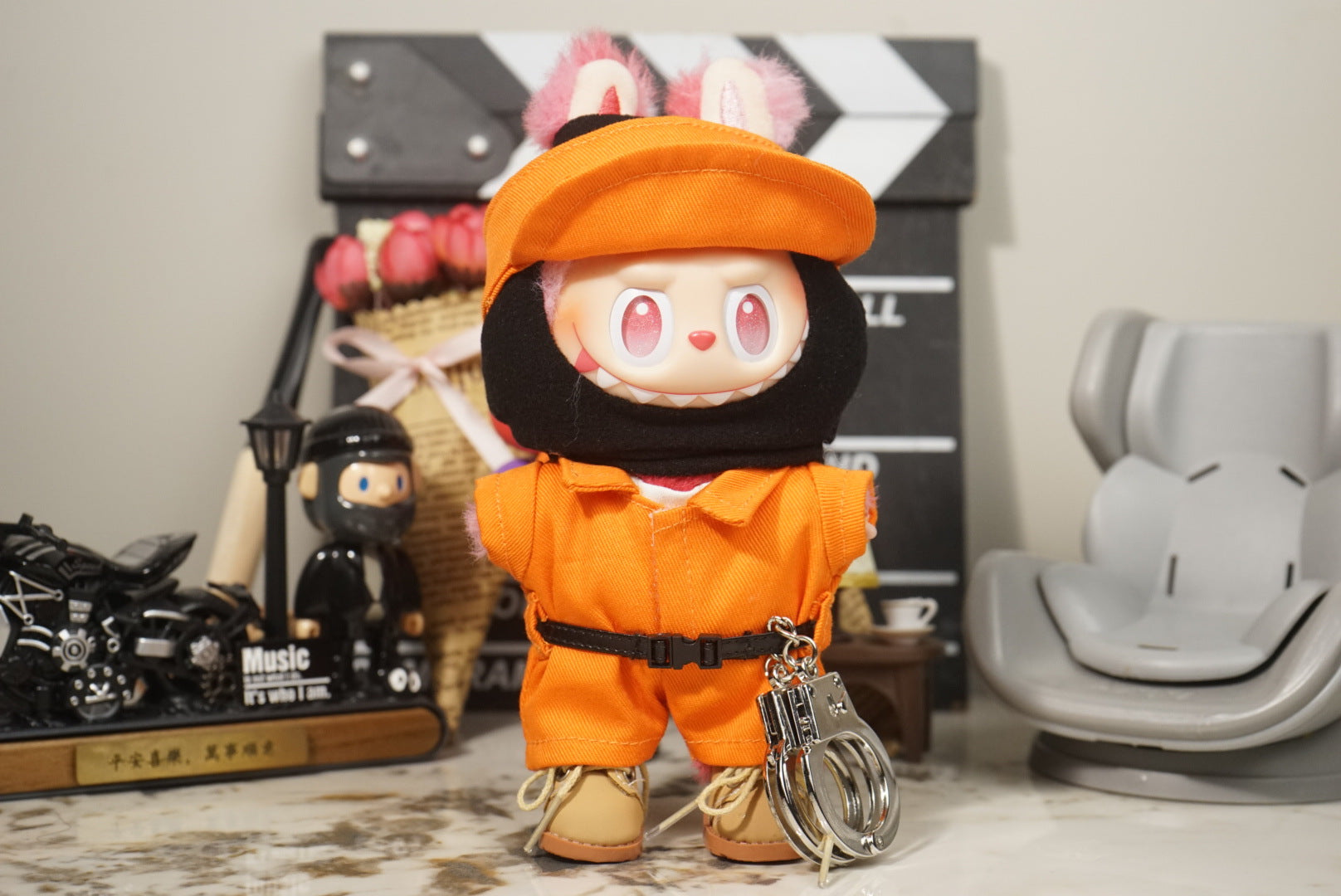 Prison-Chic Style